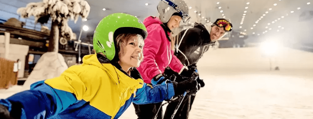 Embracing the Winter Season in the Desert at SKI DUBAI Embracing the Winter Season in the Desert at SKI DUBAI